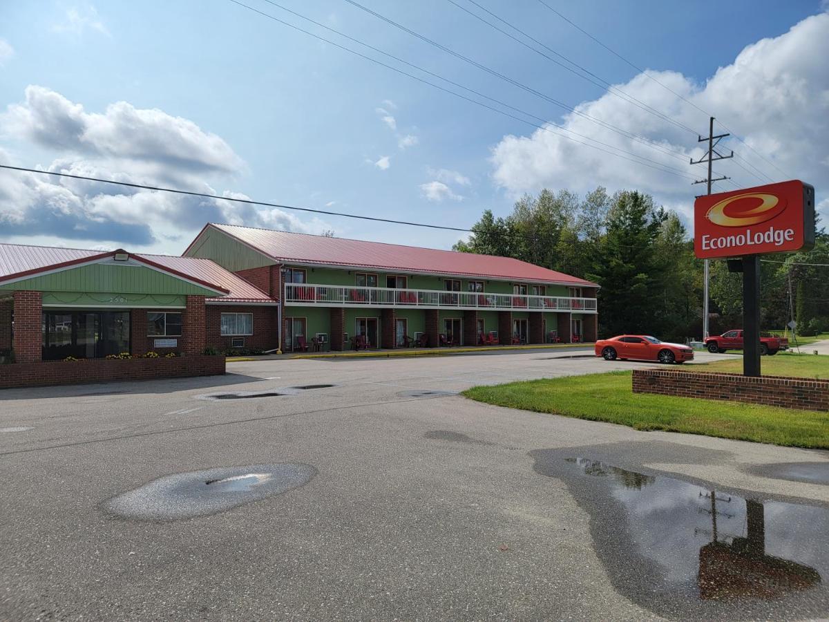 Econo Lodge Cadillac By Choice Exterior photo